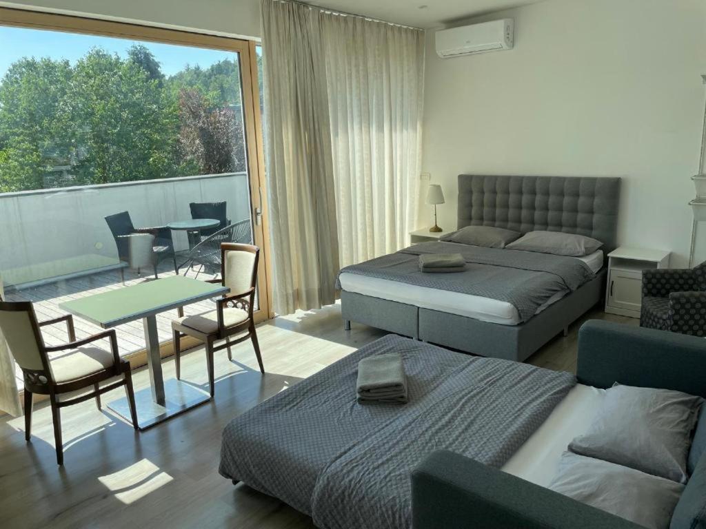 R41 - Tivoli Groundfloor Apartment Ljubljana Eksteriør billede